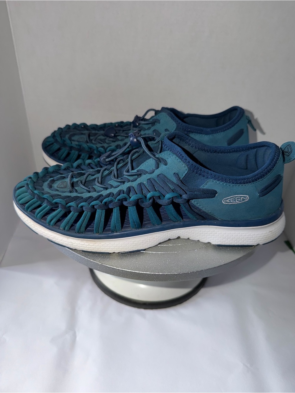 Keen Women’s 10 Uneek O3 Blue Sandals